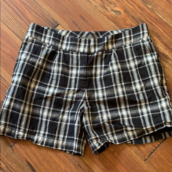 Tommy Bahama Pants - Tommy Bahama plaid linen shorts 8